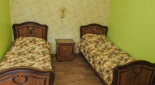 Гостевой дом Мини-отель «Карина» Адлер Двухместный номер с 2 отдельными кроватями-8