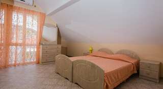 Гостевой дом Мини-отель «Карина» Адлер Двухместный номер с 2 отдельными кроватями-4